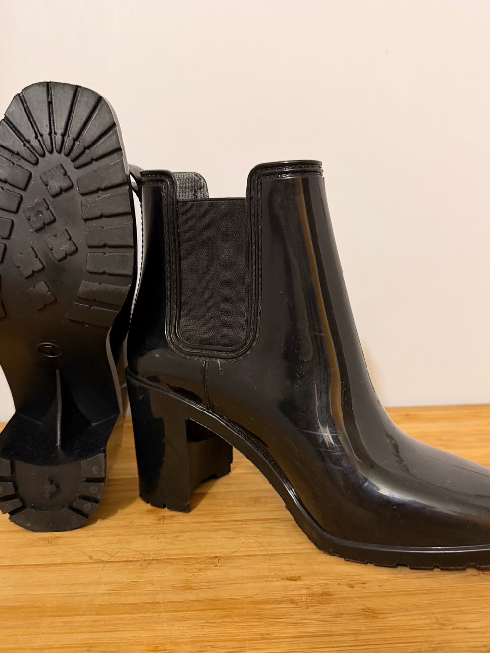 London Fog Black Gloss Chelsea Block Heel Boots